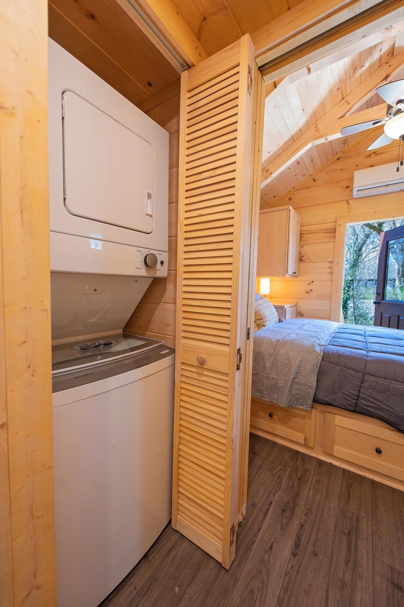 Tiny Cabin Village Private Hot Tub Lynda Cabin ชัททานูกา ภายนอก รูปภาพ