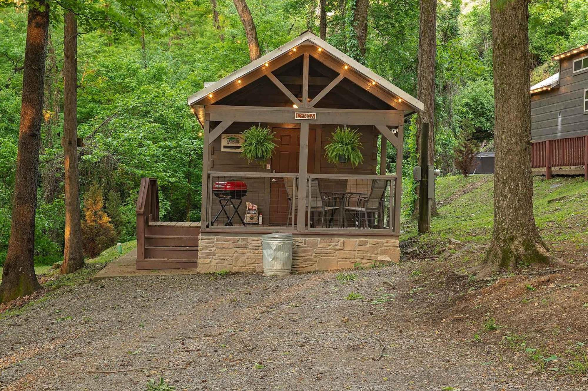 Tiny Cabin Village Private Hot Tub Lynda Cabin ชัททานูกา ภายนอก รูปภาพ