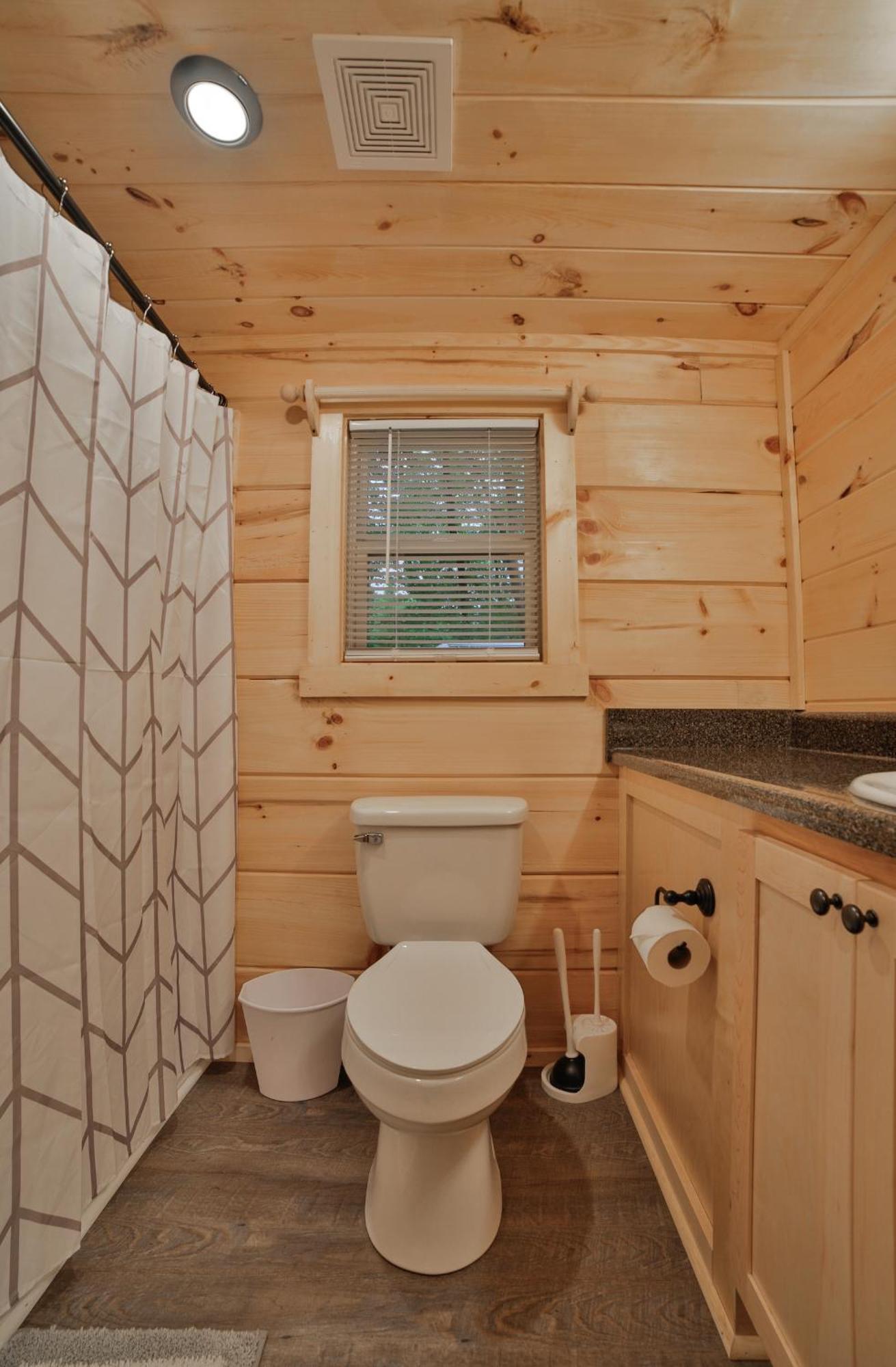 Tiny Cabin Village Private Hot Tub Lynda Cabin ชัททานูกา ภายนอก รูปภาพ